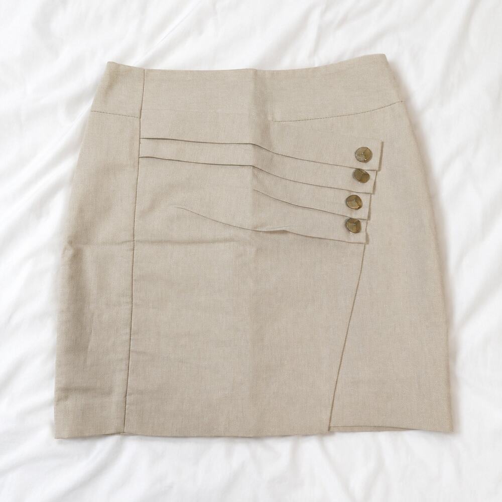 Creatore Korean Beige Button-Detail Mini Skirt Women’s 55 (US XS)
